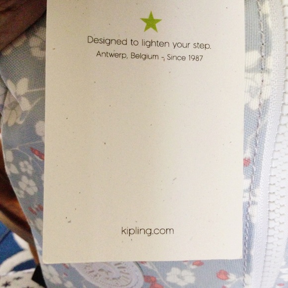 ⛔️SOLD⛔️ KIPLING Fresh Floral Garden Waist Pack - Picture 9 of 12